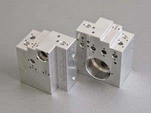 манифолд выходной 00-00014864, 47*86*78